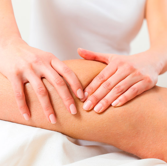 Massagem Deportiva + Eletroterapia + Alongamentos + Cyriax em Badajoz massagem desportiva badajoz